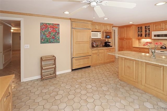 108 Woodberry Lane, Dewitt, NY 13066