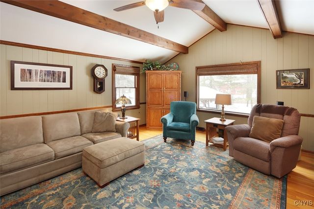 108 Woodberry Lane, Dewitt, NY 13066