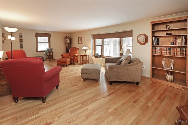 108 Woodberry Lane, Dewitt, NY 13066