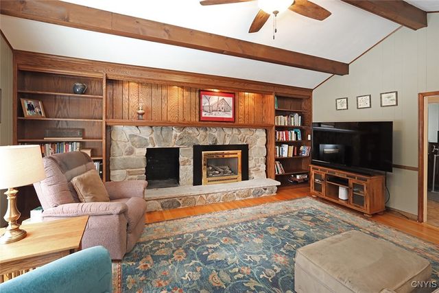 108 Woodberry Lane, Dewitt, NY 13066