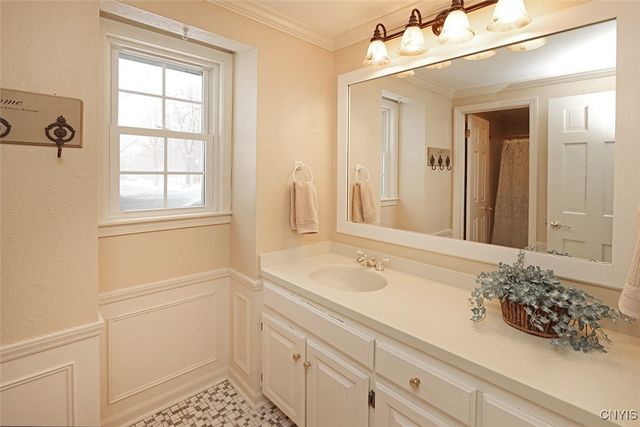 108 Woodberry Lane, Dewitt, NY 13066