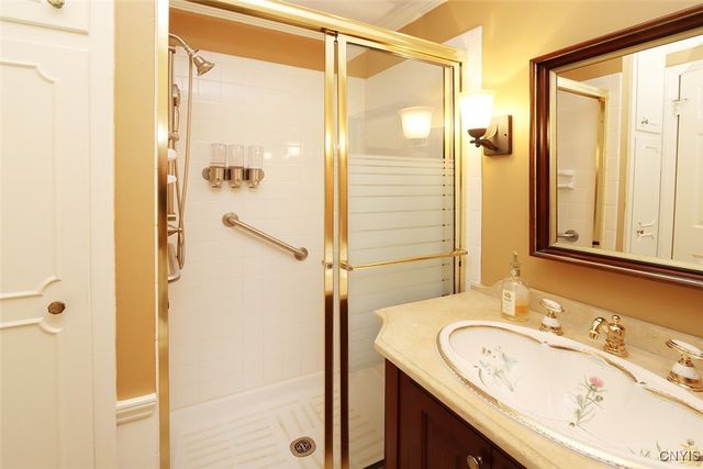 108 Woodberry Lane, Dewitt, NY 13066