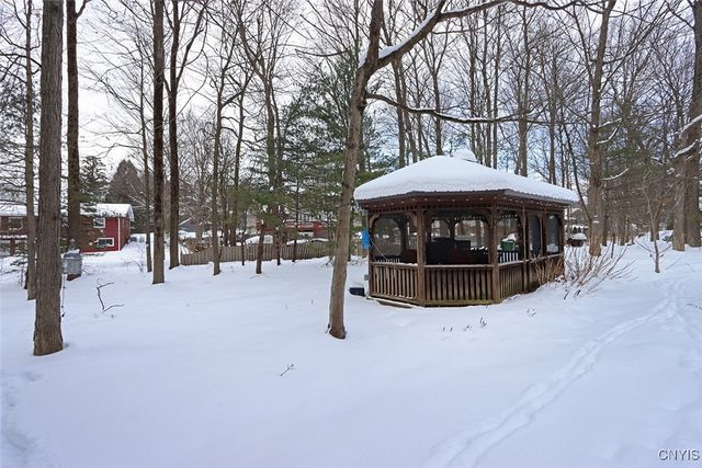 108 Woodberry Lane, Dewitt, NY 13066