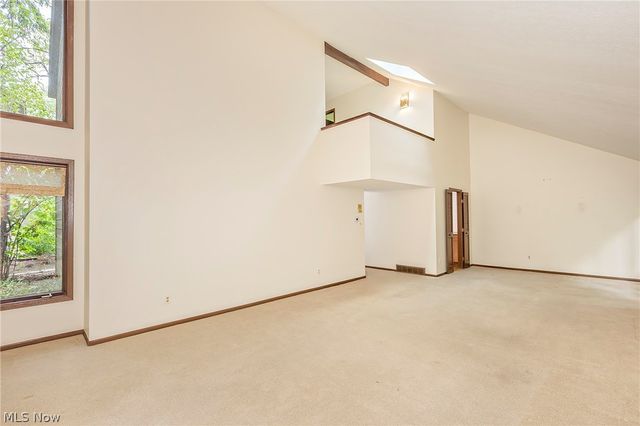12616 Cedar Road, Cleveland Heights, OH 44106