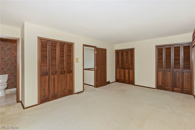 12616 Cedar Road, Cleveland Heights, OH 44106