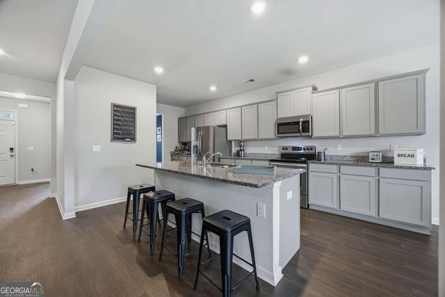 933 Nandina Lane, Loganville, GA 30052