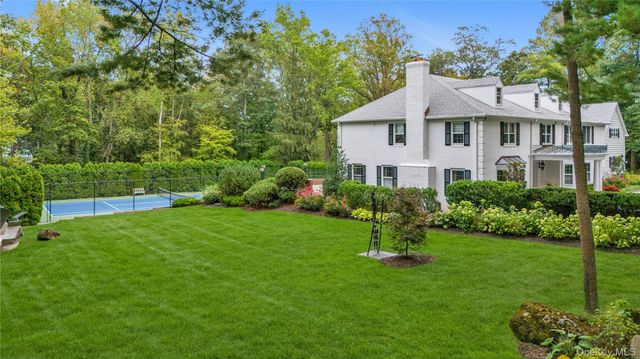 45 Southeast Road, Sands Point, NY 11050