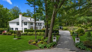 45 Southeast Road, Sands Point, NY 11050