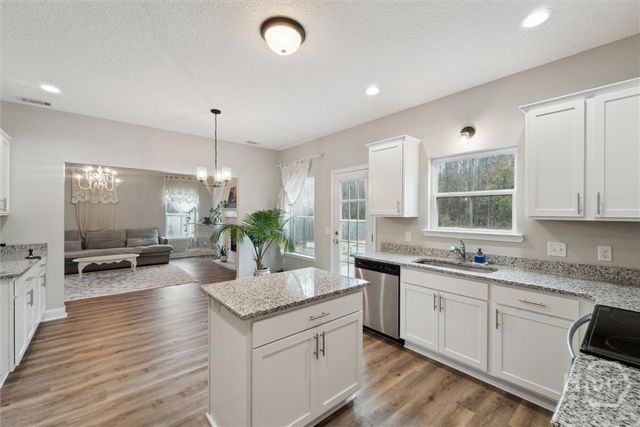 601 Meloney Drive Drive, Hinesville, GA 31301