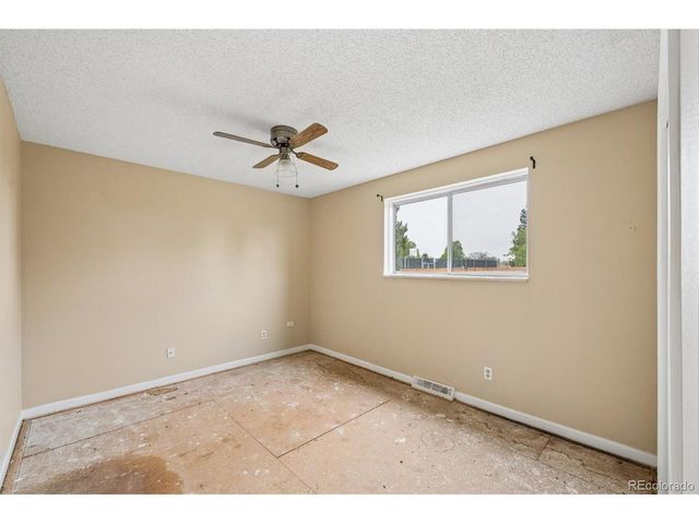 404 Neptune Ct, Lone Tree, CO 80124