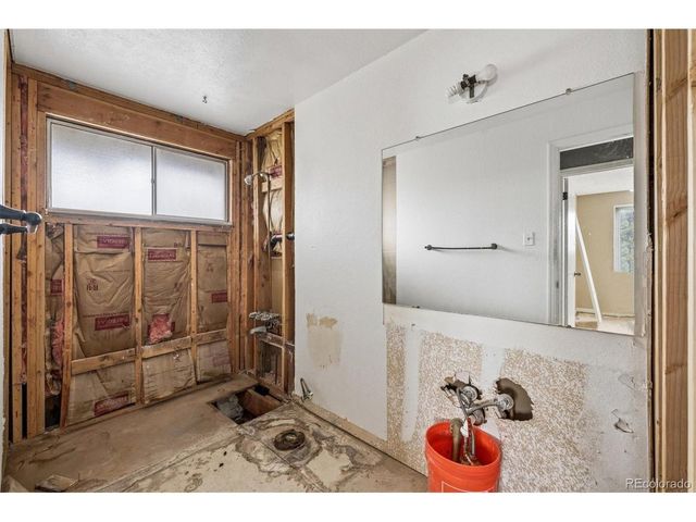 404 Neptune Ct, Lone Tree, CO 80124