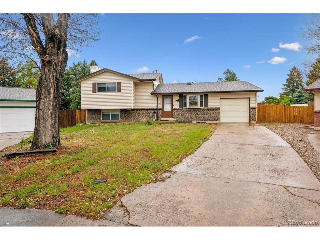 404 Neptune Ct, Lone Tree, CO 80124