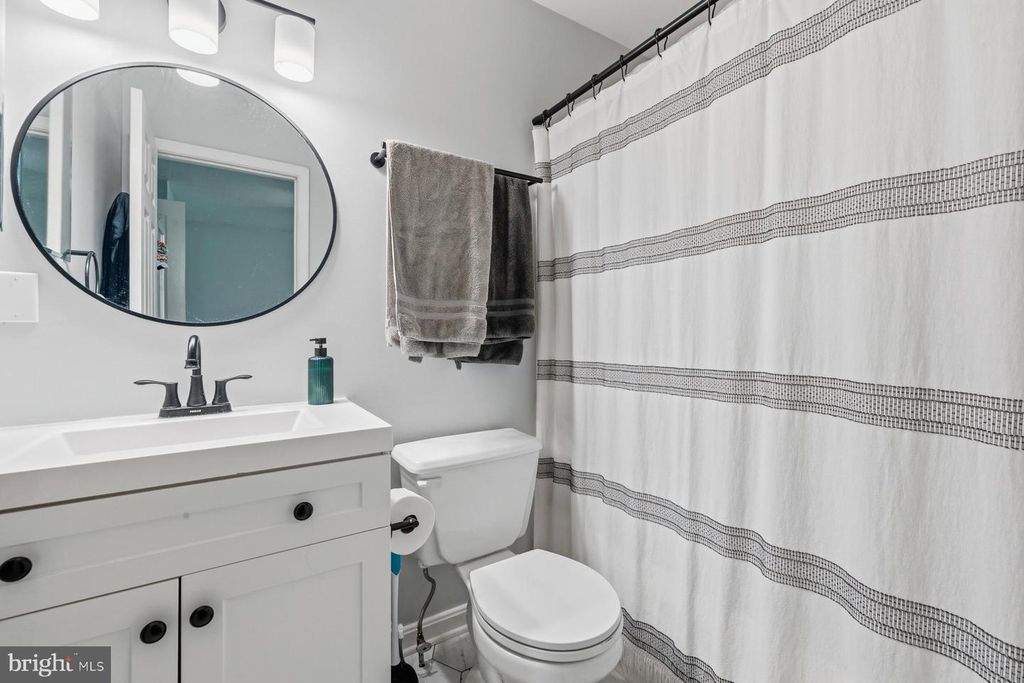 Image 18 of property listing at 1183 JO APTER PL, New Windsor, MD 21776