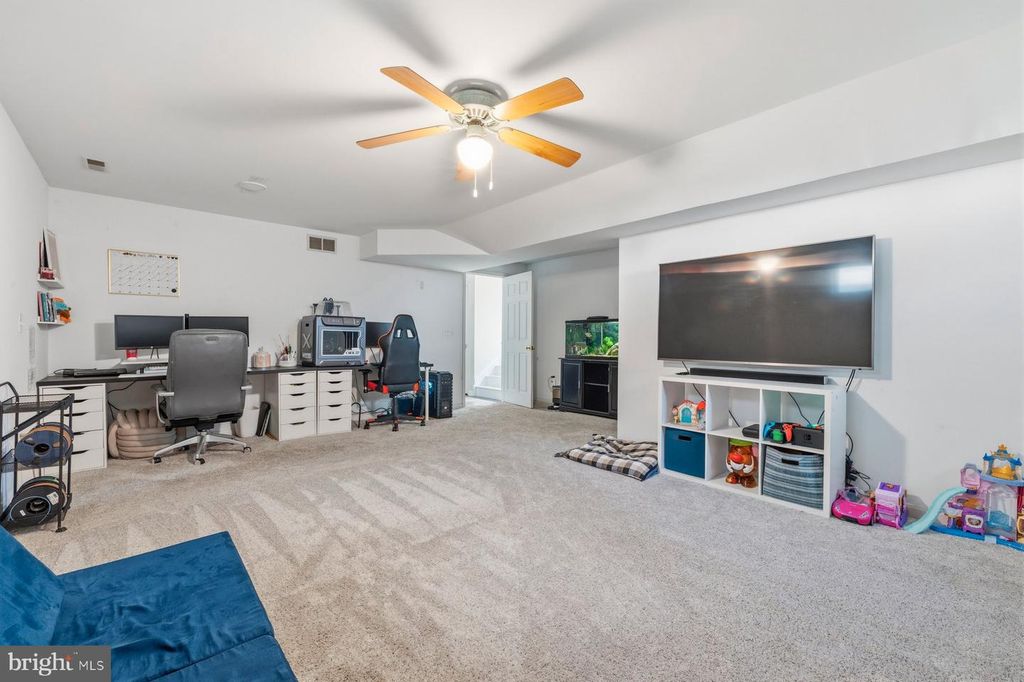 Image 26 of property listing at 1183 JO APTER PL, New Windsor, MD 21776