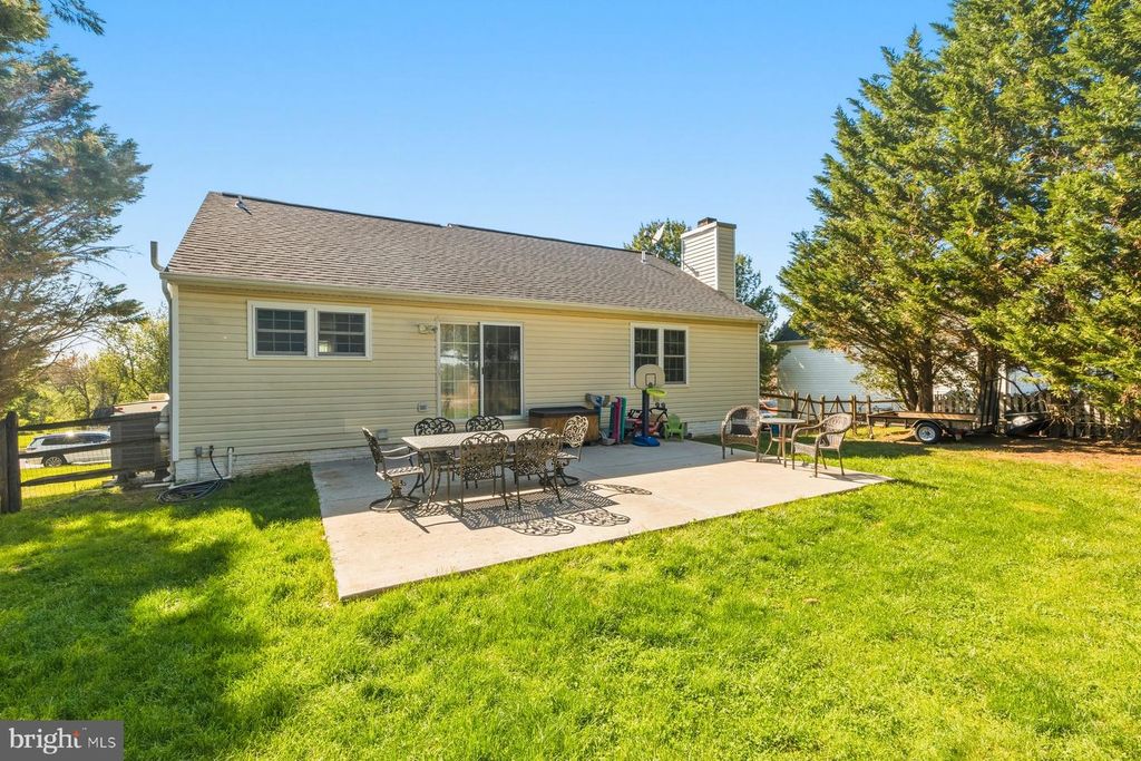 Image 28 of property listing at 1183 JO APTER PL, New Windsor, MD 21776
