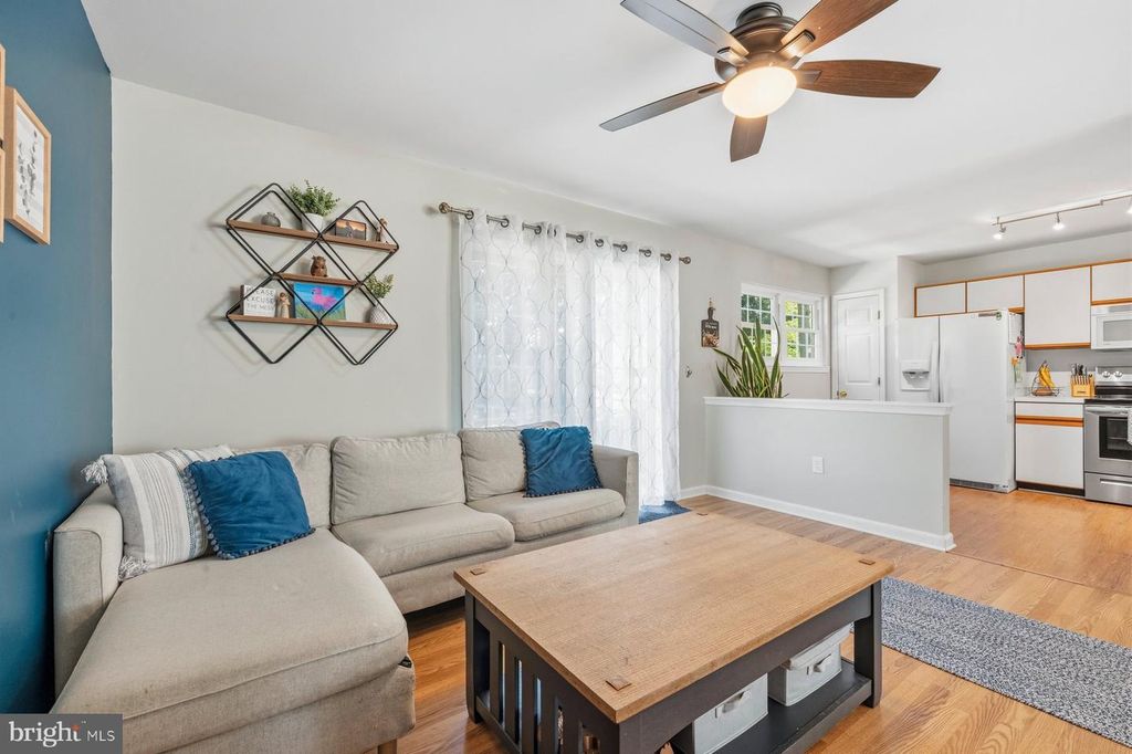 Image 6 of property listing at 1183 JO APTER PL, New Windsor, MD 21776