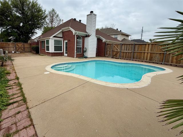 4233 Creekstone Drive, Plano, TX 75093