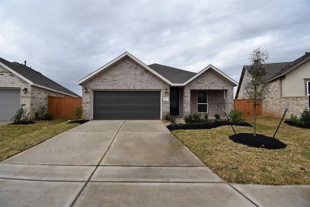 6303 Golden Seaton Drive, Katy, TX 77493
