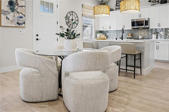 186 Earthwood, San Luis Obispo, CA 93401