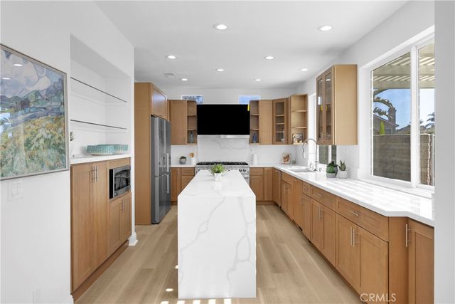 43 Deerwood, Aliso Viejo, CA 92656