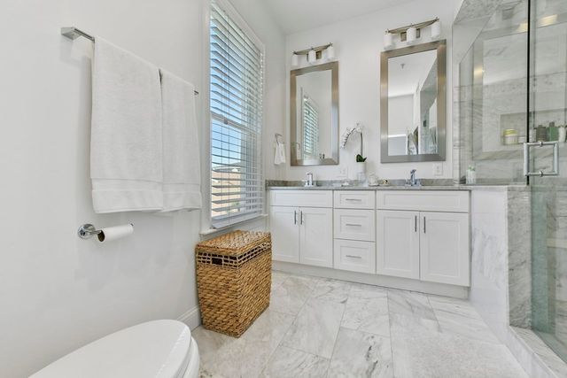 349 Meridian St 3, Boston, MA 02128