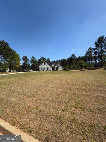 202 Millwood Court, Lagrange, GA 30241