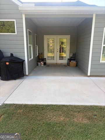 202 Millwood Court, Lagrange, GA 30241