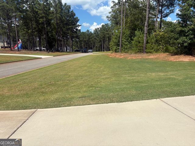 202 Millwood Court, Lagrange, GA 30241