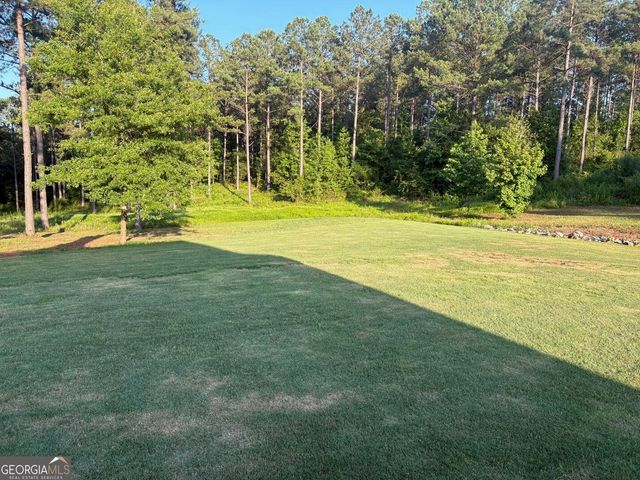 202 Millwood Court, Lagrange, GA 30241