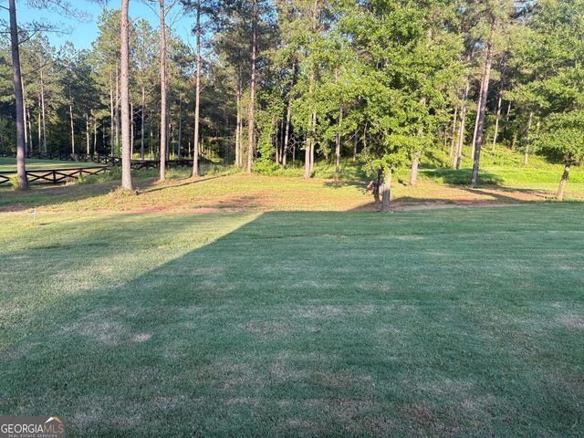 202 Millwood Court, Lagrange, GA 30241