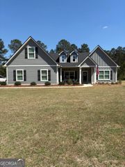 202 Millwood Court, Lagrange, GA 30241