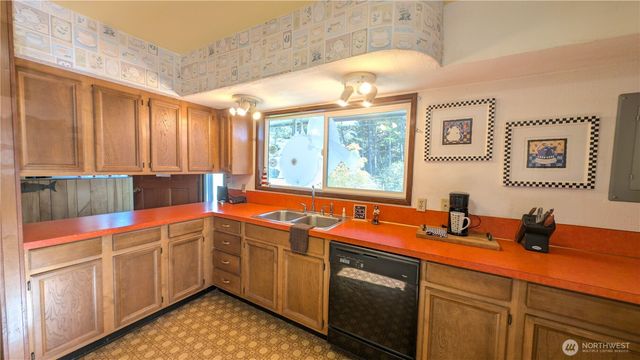 1506 164th Place, Long Beach, WA 98631