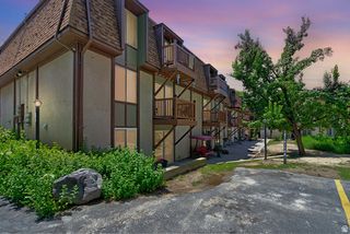 5561 S WILLOW LN #E, Murray, UT 84107