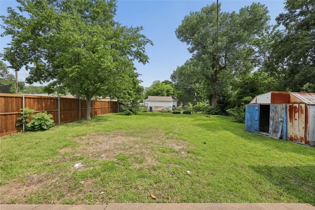 821 Travis Street, Garland, TX 75040