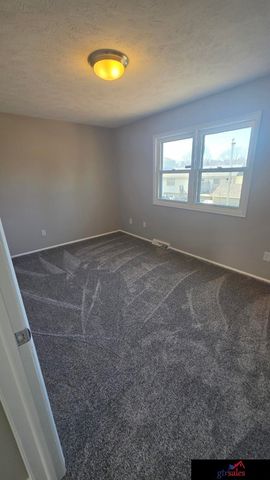 4218 N 130 Avenue, Omaha, NE 68164