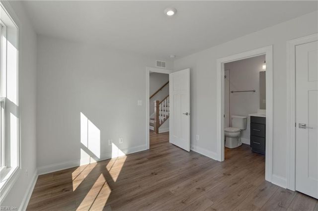 8 Bracewell LN, Yorktown, VA 23692