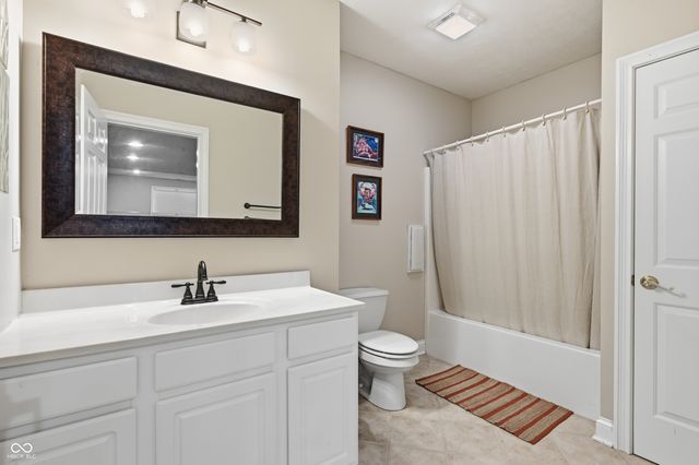 2553 Forest Hills Boulevard, Greenwood, IN 46143