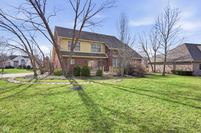 2553 Forest Hills Boulevard, Greenwood, IN 46143