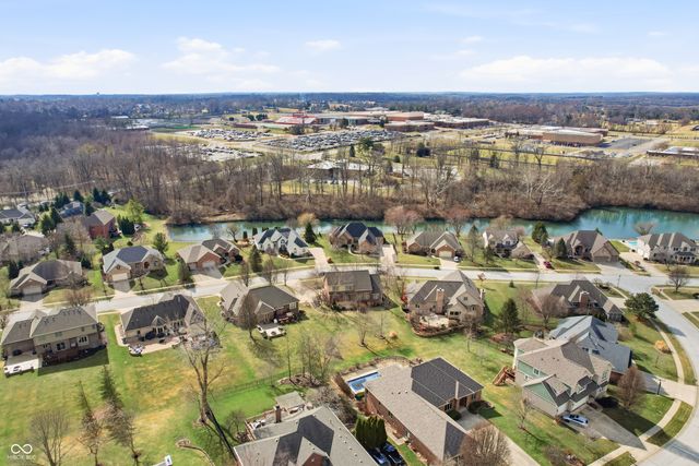 2553 Forest Hills Boulevard, Greenwood, IN 46143