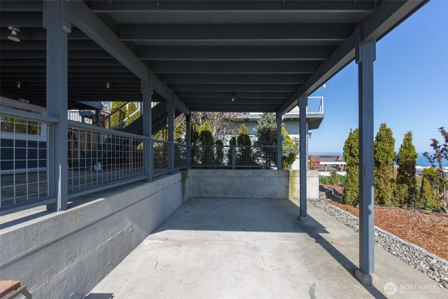 410 S E Street, Port Angeles, WA 98363