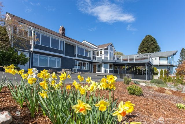 410 S E Street, Port Angeles, WA 98363