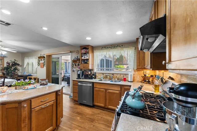 2038 E Avenue R12, Palmdale, CA 93550