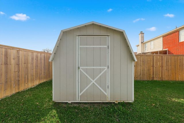 1512 Columbia Drive, Glenn Heights, TX 75154