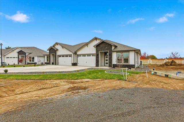 1109 - Unit 22 N Country Club Dr, Deer Park, WA 99006