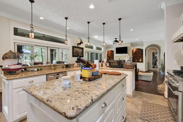 250 Critter Creek Road, Coldspring, TX 77331