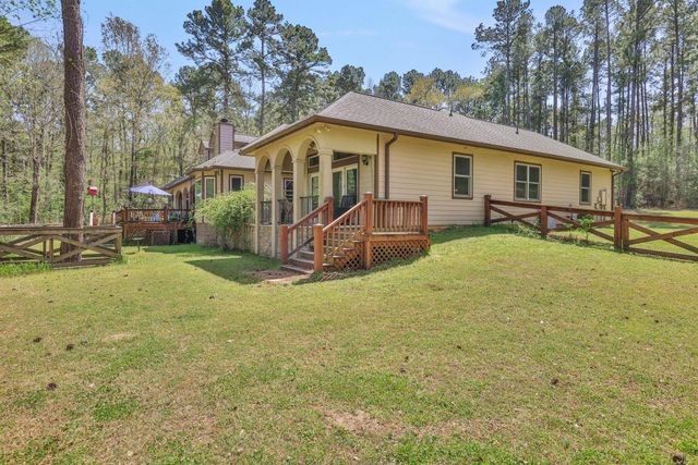 250 Critter Creek Road, Coldspring, TX 77331