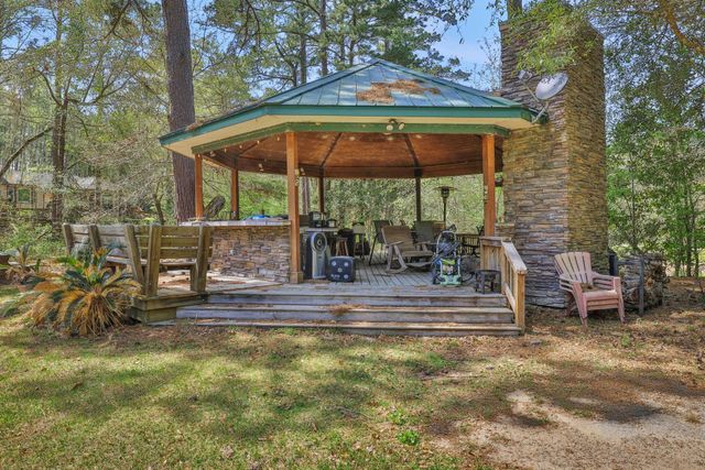 250 Critter Creek Road, Coldspring, TX 77331
