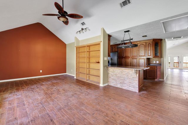 250 Critter Creek Road, Coldspring, TX 77331