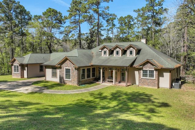 250 Critter Creek Road, Coldspring, TX 77331