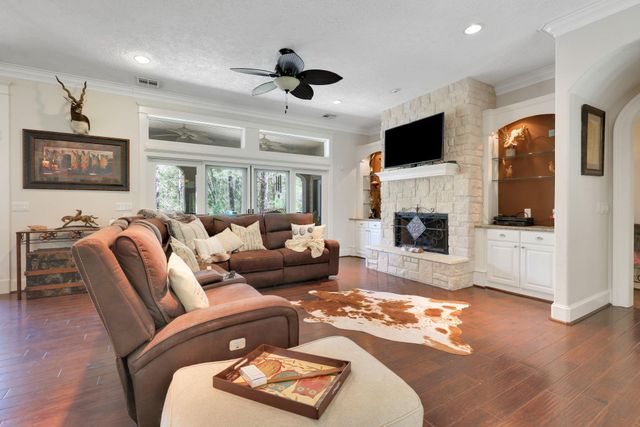 250 Critter Creek Road, Coldspring, TX 77331